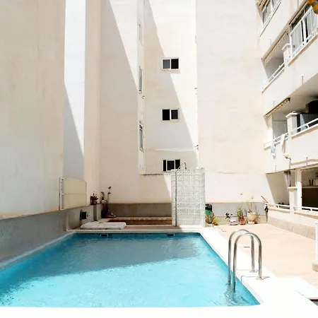 Modern And Cozy Just Steps From Locos * Τορεβιέχα